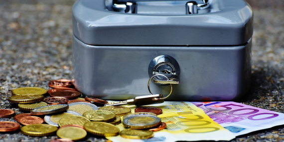 Taksitli Nakit Avans mı, Tüketici Kredisi mi? Hangisi Daha Avantajlı?